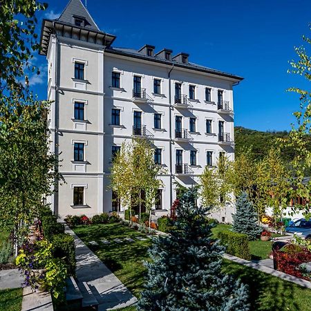 Hotel Carolin Călimăneşti Esterno foto