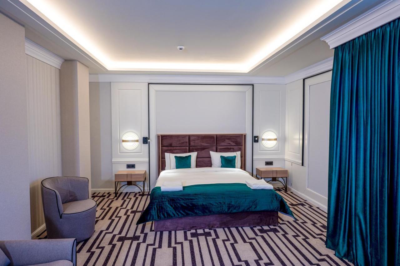 Hotel Carolin Călimăneşti Esterno foto
