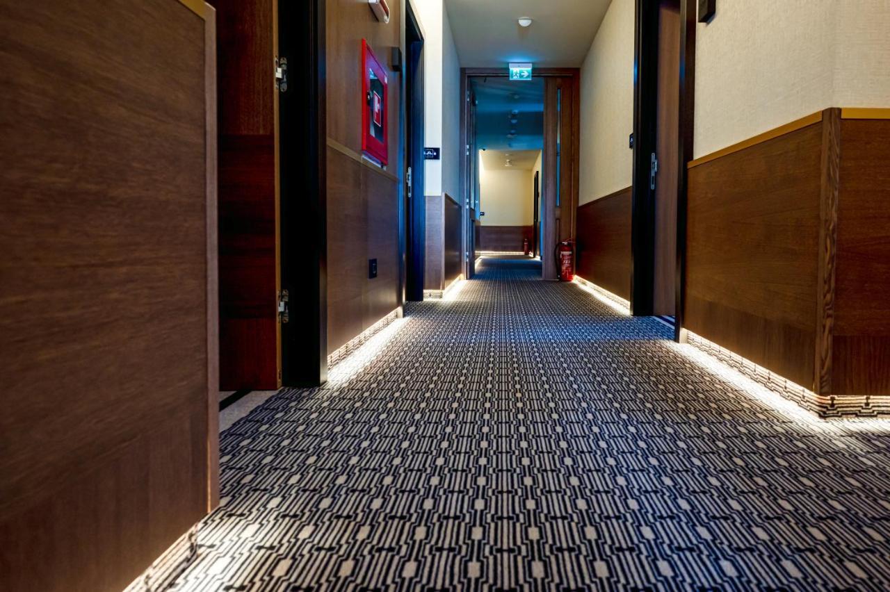 Hotel Carolin Călimăneşti Esterno foto