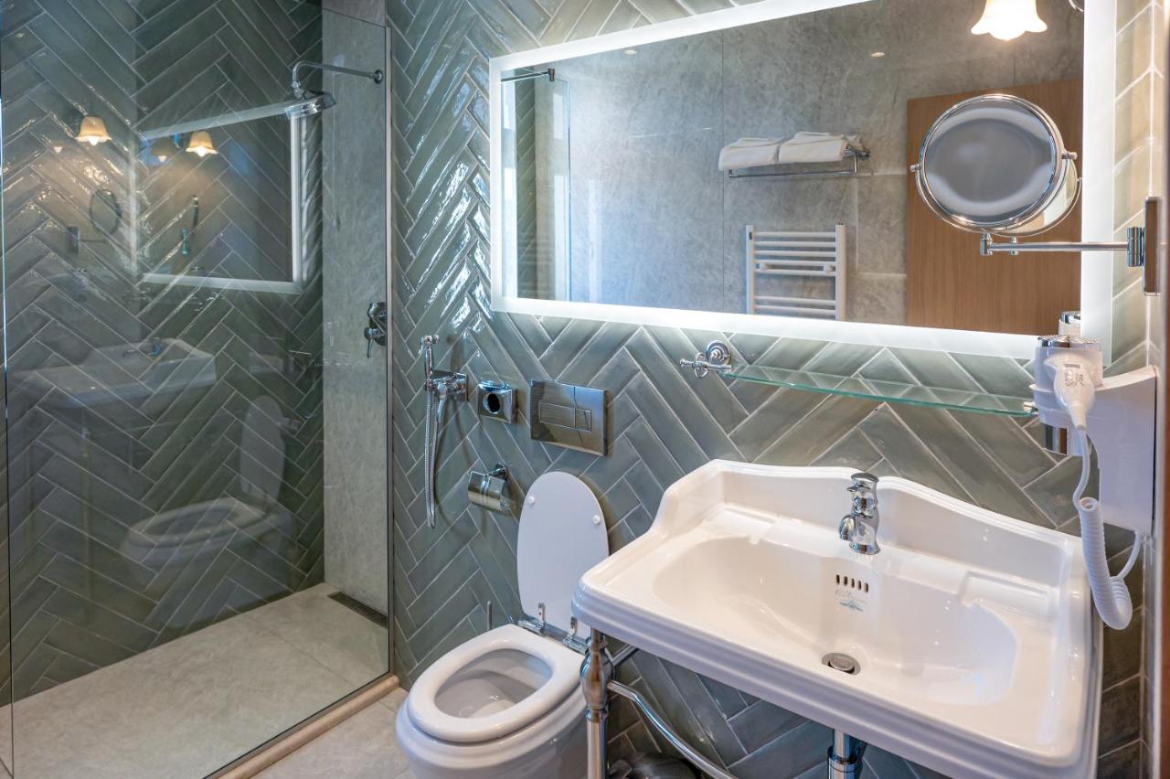Hotel Carolin Călimăneşti Esterno foto