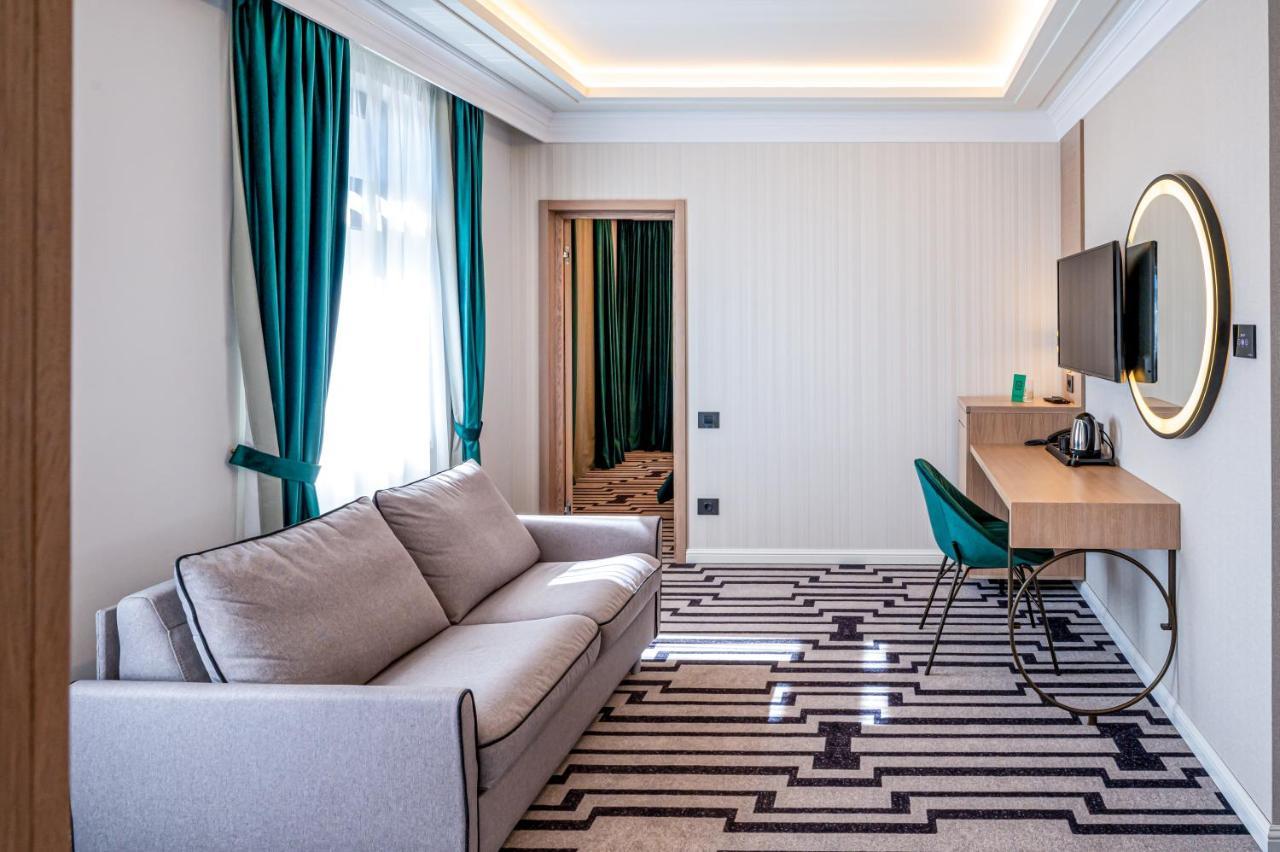 Hotel Carolin Călimăneşti Esterno foto
